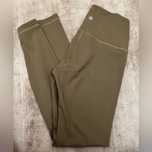 Lululemon leggings size 6